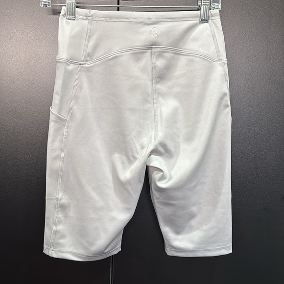 UpWest Bike Shorts, 9.5” inseam,hip pockets, elastic waist,stretch,light texture - Picture 4 of 6